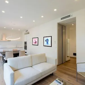 https://ponte-vecchio-luxury-flat.it-tuscanyhotel.com